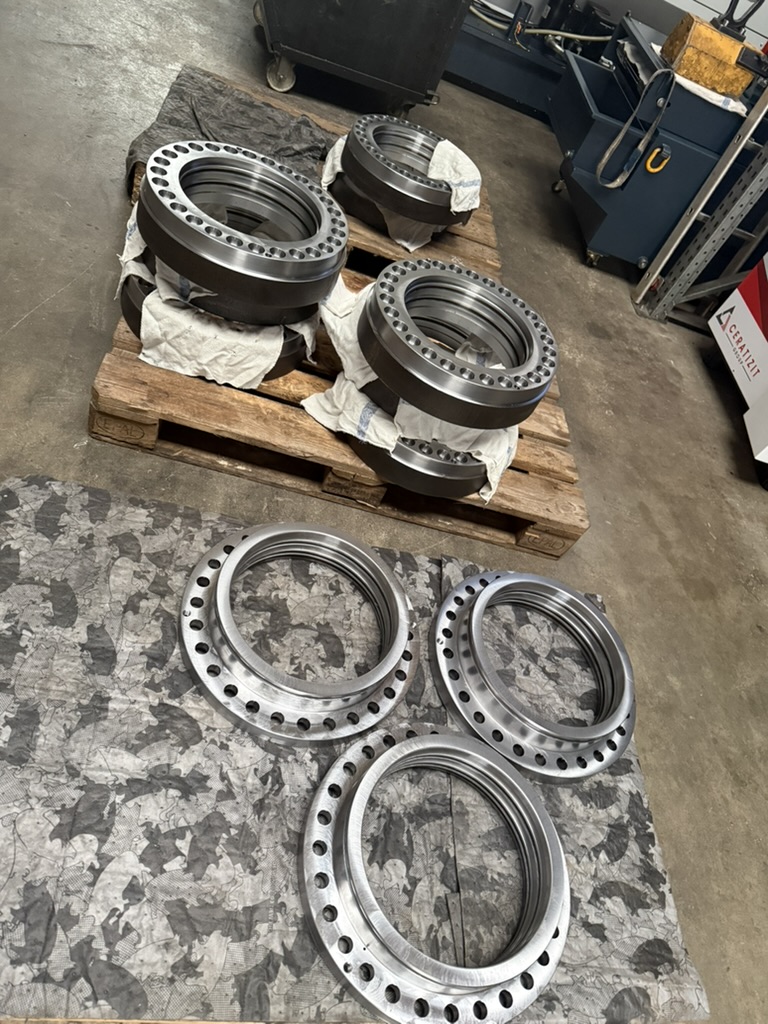 Präzise Dreh-Fräs-Flanschteile für Hydraulikzylinder